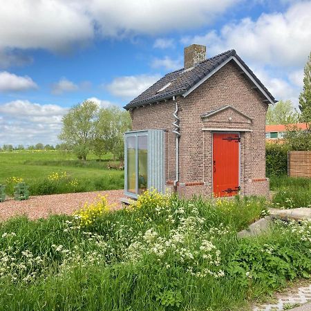Tiny House Van Hoogspanning Naar Ontspanning Wirdum Exteriör bild