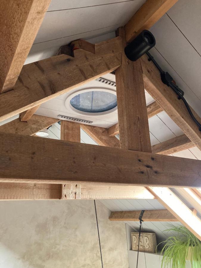 Tiny House Van Hoogspanning Naar Ontspanning Wirdum Exteriör bild